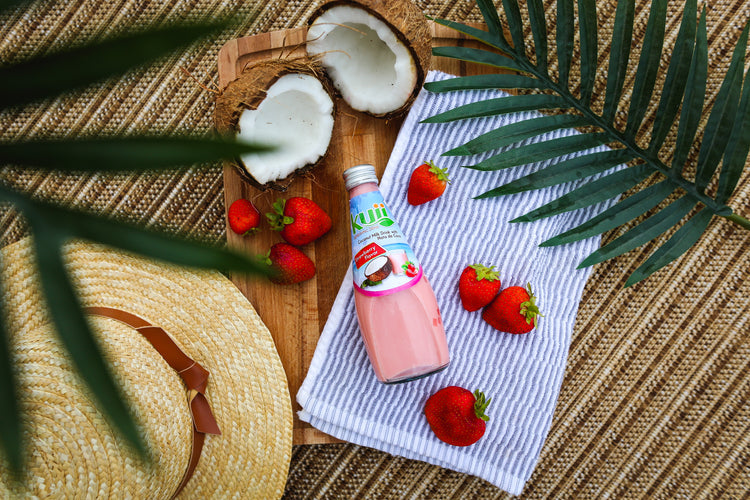 Kuii Leche de Coco con Fresa - Botella 290 ML X 1 Unidad
